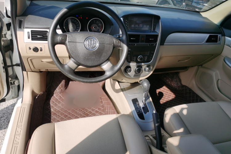 别克 凯越 2013款 1.5L 自动经典型中控内饰7002