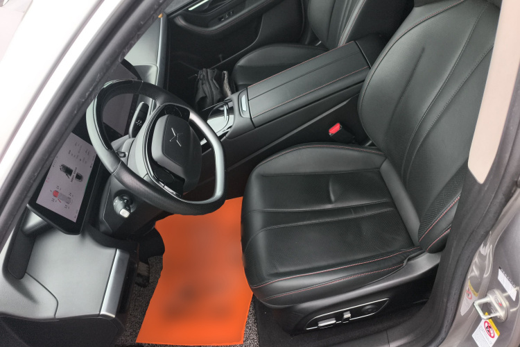 小鹏P7 2021款 480G中控内饰19