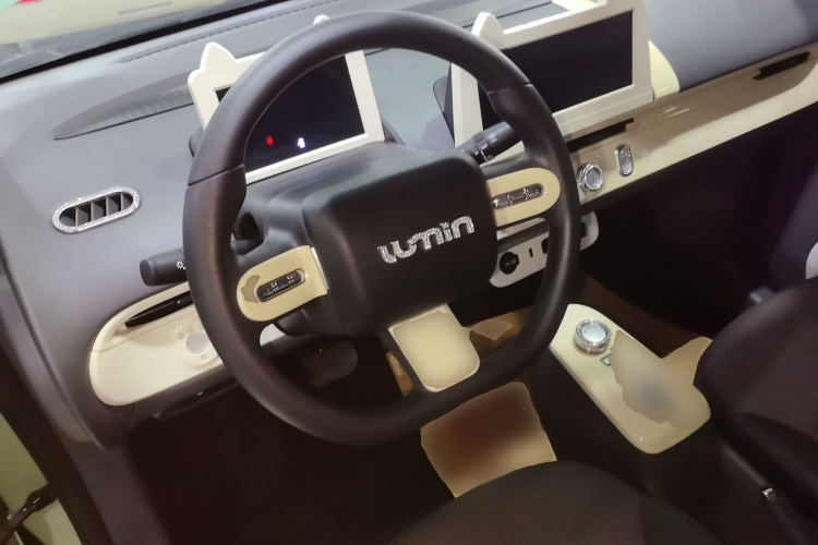 长安启源 长安Lumin 2022款 210km 香甜款中控内饰13