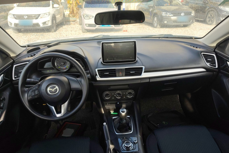 马自达3 昂克赛拉 2016款 三厢 1.5L 手动舒适型中控内饰7002