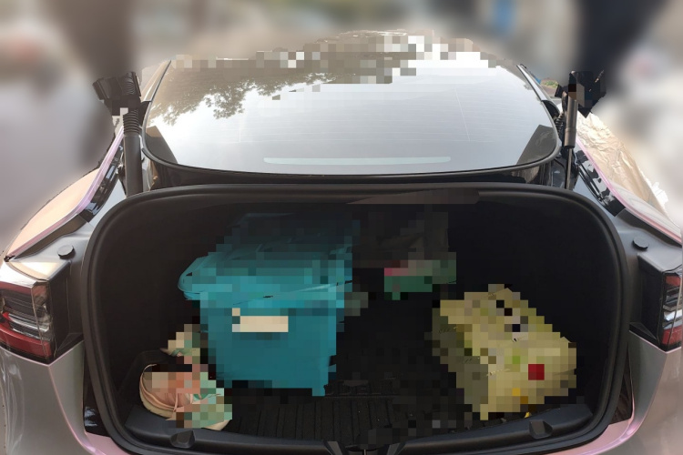 特斯拉 Model 3 2022款 后轮驱动版中控内饰23