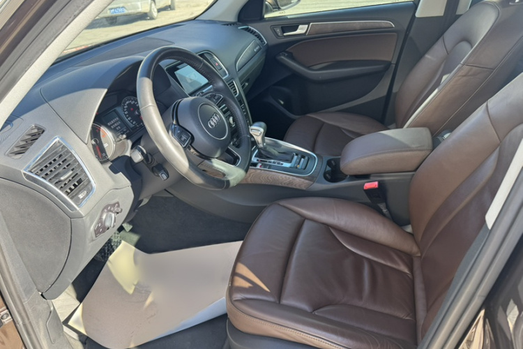 奥迪Q5 2015款 40 TFSI 技术型车身外观6003