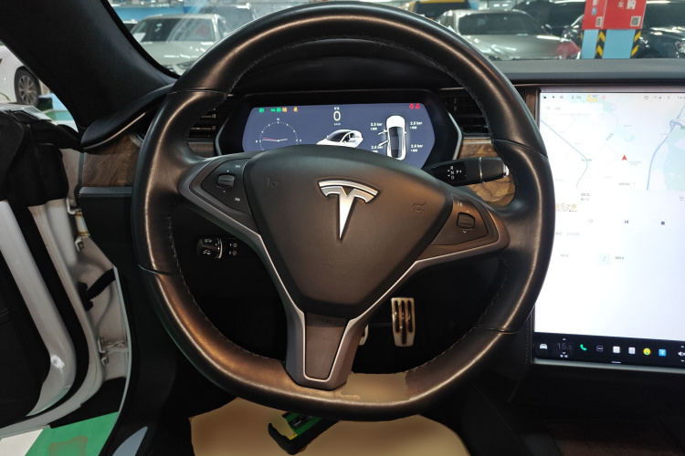 特斯拉 Model S 2019款 Performance 高性能版中控内饰13