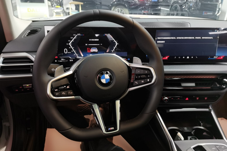 宝马3系 2025款 325Li M运动套装局部细节13