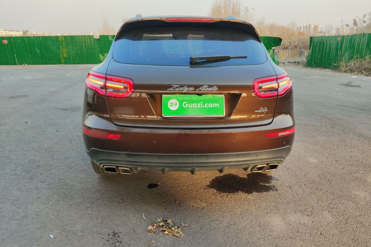 众泰SR9 2017款 2.0T 自动极致之梦版车身外观6