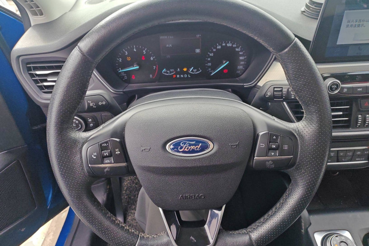 福特 福克斯 2020款 三厢 EcoBoost 180 自动锋潮型中控内饰13
