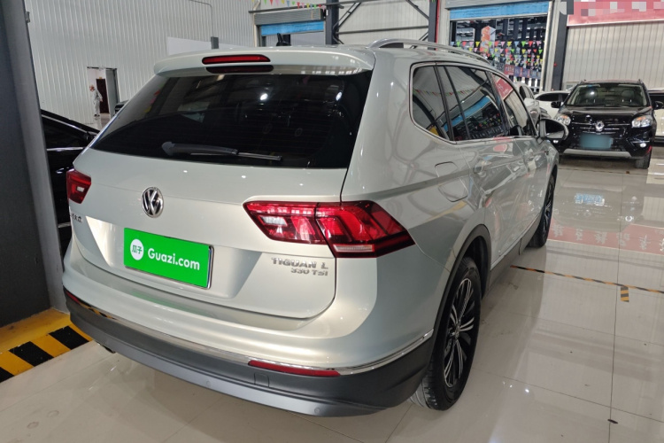 大众 途观L 2019款 改款 330TSI 自动两驱全景舒适版 国VI车身外观6005