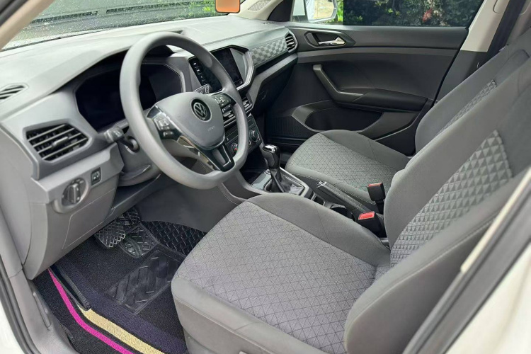 大众 途铠 2023款 1.5L 自动风尚版中控内饰7002