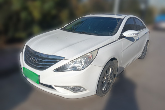 现代 索纳塔 2013款 2.0L 自动豪华版