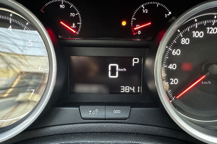 标致408 2020款 360THP 十周年质臻版局部细节14