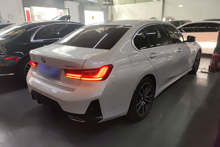 宝马3系 2023款 325Li xDrive M运动套装车身外观7