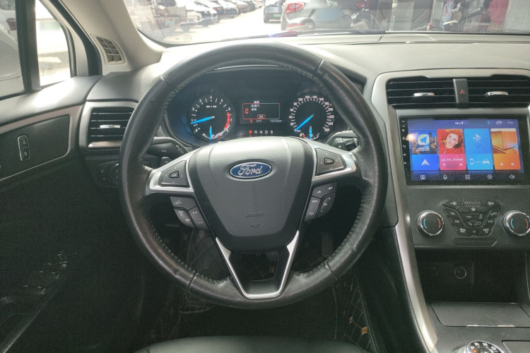 福特 蒙迪欧 2017款 改款 EcoBoost 180 时尚型局部细节13