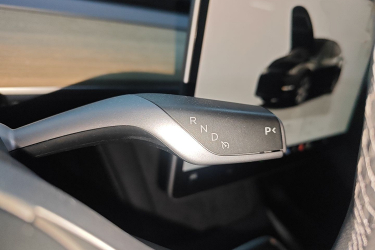 特斯拉 Model Y 2022款 改款 后轮驱动版局部细节18