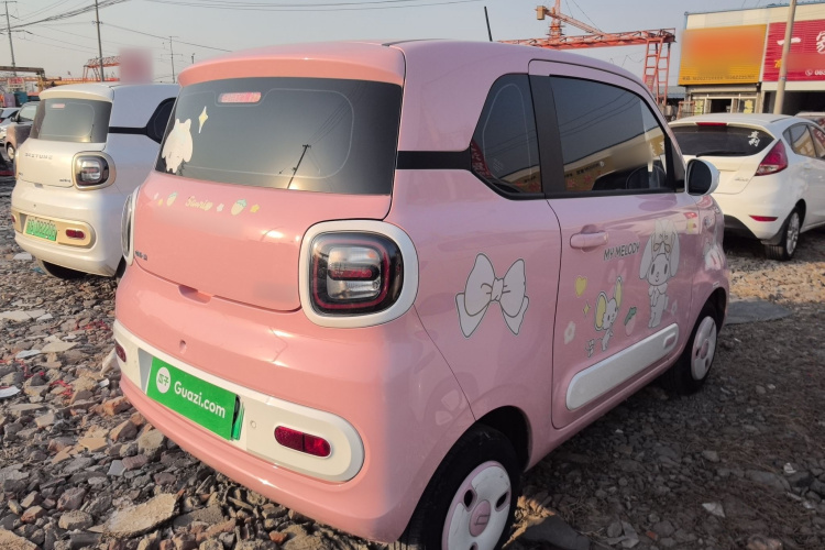 奔腾小马 2025款 222km 灵动马车身外观6005