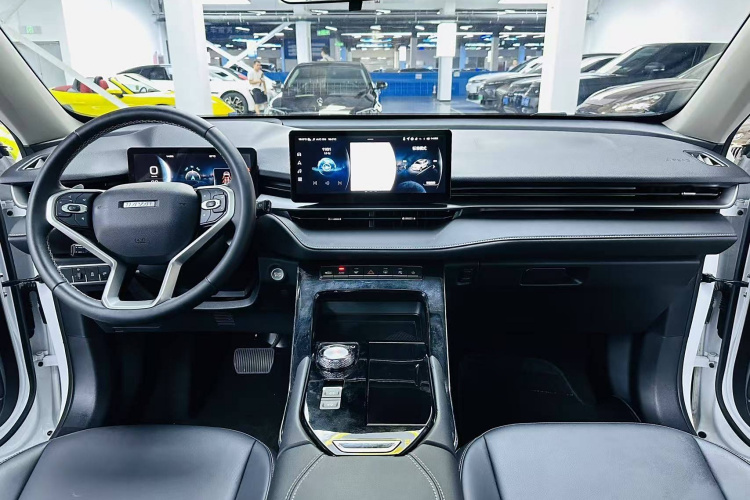 哈弗H6 2022款 第三代 1.5T 自动两驱Max中控内饰7001