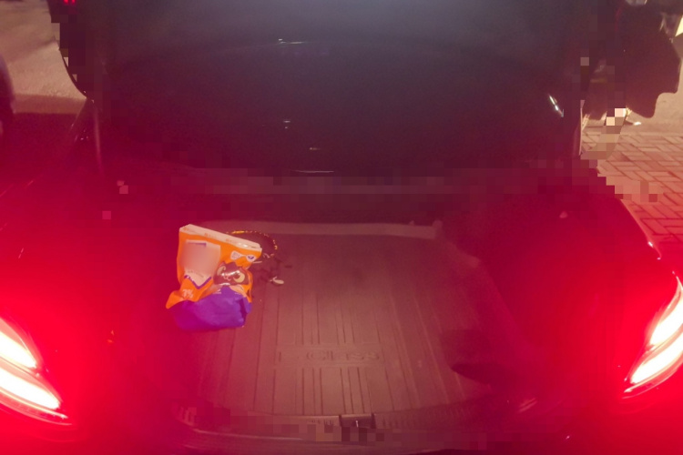 奔驰E级 2019款 E 200 L局部细节23