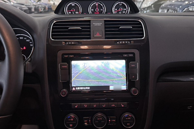 大众 尚酷 2015款 2.0TSI 豪华版中控内饰7001