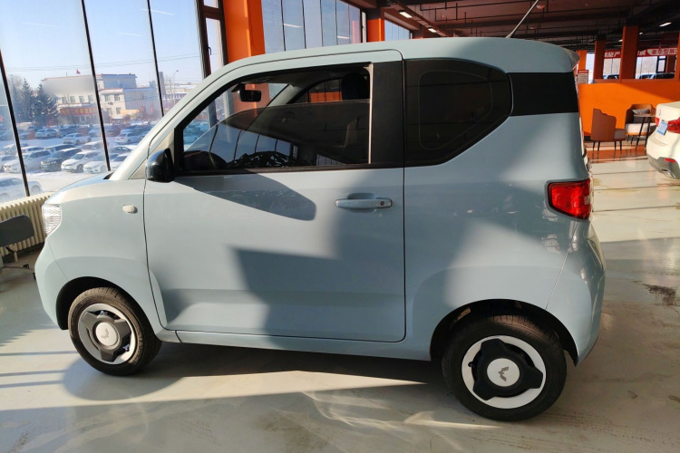 五菱汽车 宏光MINIEV 2022款 轻松款 磷酸铁锂车身外观6003