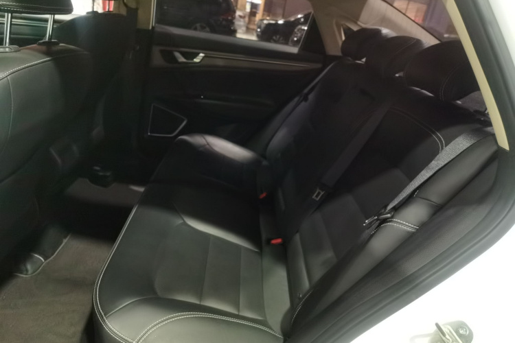 吉利汽车 帝豪GL 2018款 1.4T DCT精英智联型中控内饰21