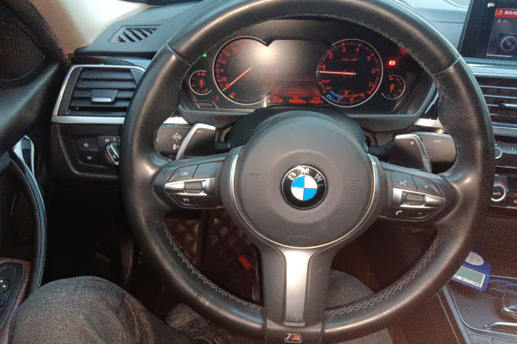 宝马3系 2019款 320Li M运动套装中控内饰13