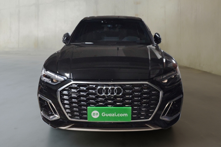 奥迪Q5L Sportback 2021款 45 TFSI 豪华型车身外观2