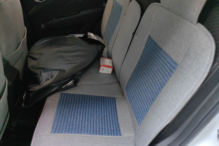 五菱汽车 五菱星驰 2022款 1.5L 手动自由型中控内饰21