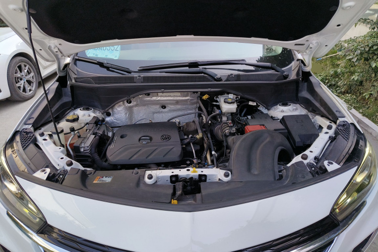 别克 昂科拉GX 2020款 20T CVT两驱旗舰型机舱底盘24