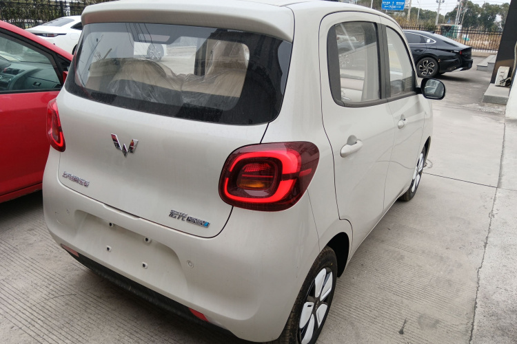 五菱汽车 宏光MINIEV 2025款 四门版 进阶款车身外观7