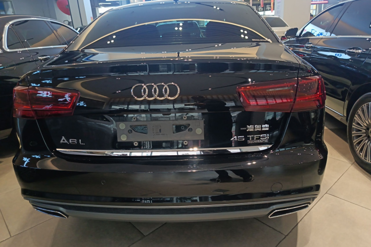 奥迪A6L 2018款 30周年年型 45 TFSI quattro 运动型车身外观6004