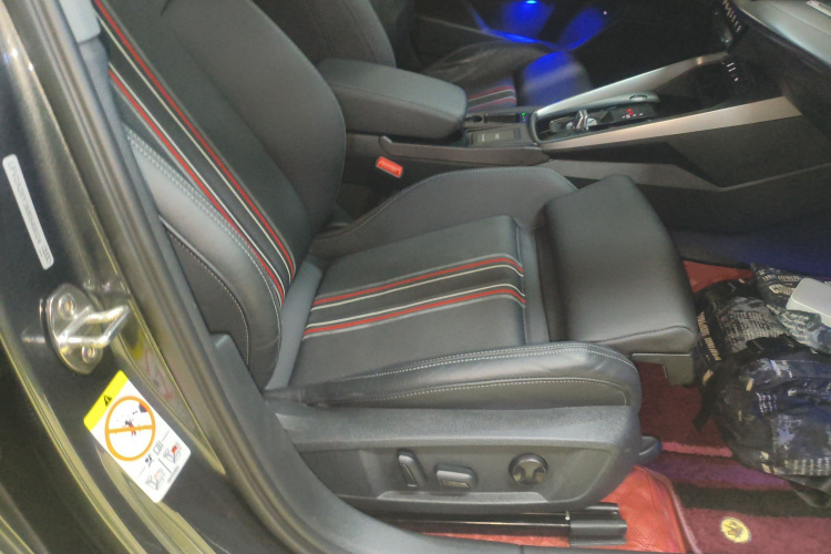 奥迪A3 2021款 A3L Limousine 35 TFSI 时尚运动型局部细节41