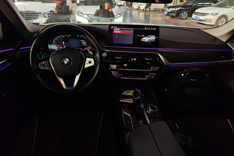 宝马5系 2022款 改款 530Li 领先型 豪华套装中控内饰12