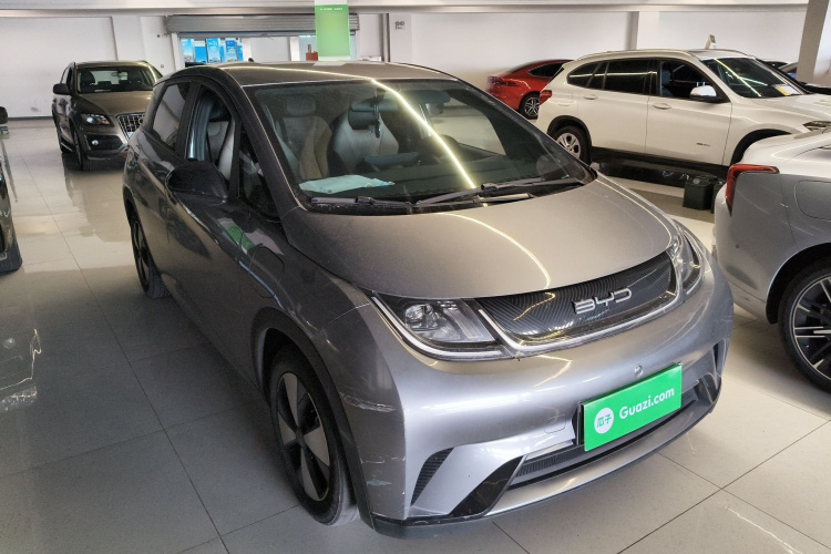 比亚迪 海豚 2023款 420km 自由版车身外观3