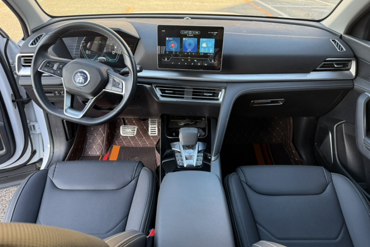 比亚迪 宋Pro 2019款 1.5T 自动尊贵型中控内饰7010