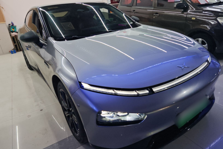 小鹏P7 2020款 670N车身外观3