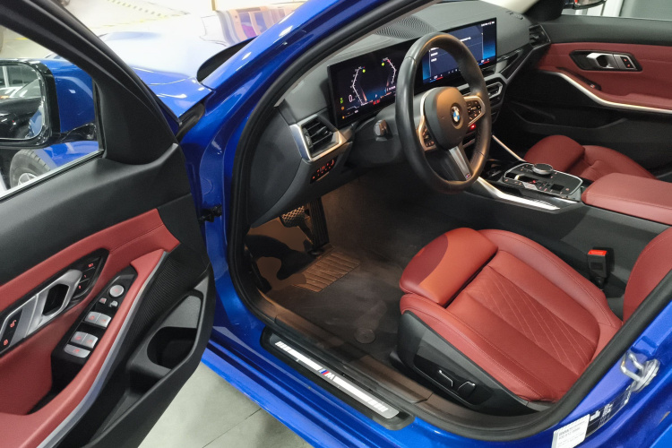 宝马3系 2024款 325i M运动套装中控内饰20