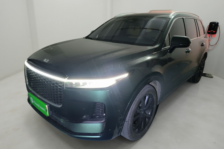 理想汽车 理想ONE 2021款 增程6座版车身外观1