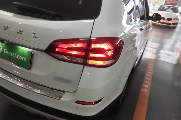 哈弗H6 2018款 蓝标 运动版 1.5T 手动两驱精英型车身外观6006