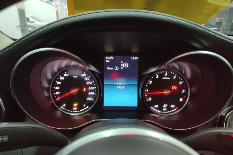 奔驰C级 2019款 C 180 L 时尚型运动版局部细节14