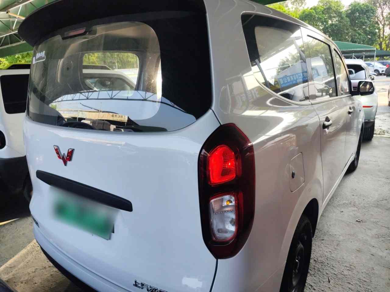 五菱汽车 五菱宏光新能源 2025款 增程式混动 50KM 实用型(4)