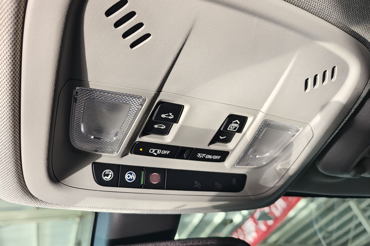 别克 君越 2020款 652T 豪华型中控内饰7007