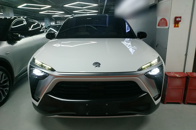 蔚来ES8 2020款 580KM 签名版 六座版车身外观6001