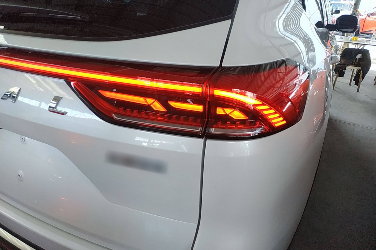 哈弗H6 2023款 国潮版 1.5T 自动都市版车身外观6001