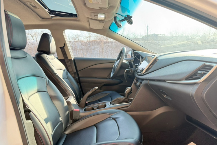 雪佛兰 科沃兹 2019款 320 自动欣享天窗版中控内饰7001