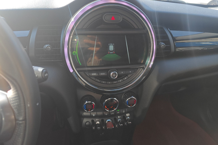 MINI 2018款 1.5T COOPER 赛车手局部细节16