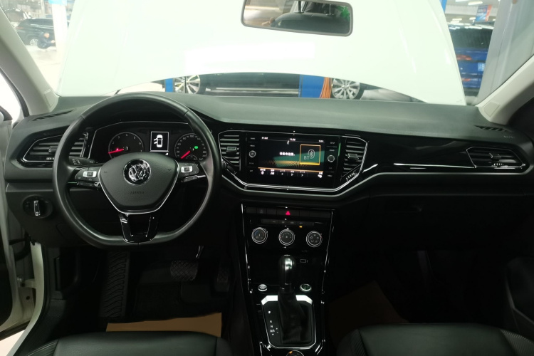 大众 T-ROC探歌 2018款 280TSI DSG四驱舒适型 国V中控内饰7002