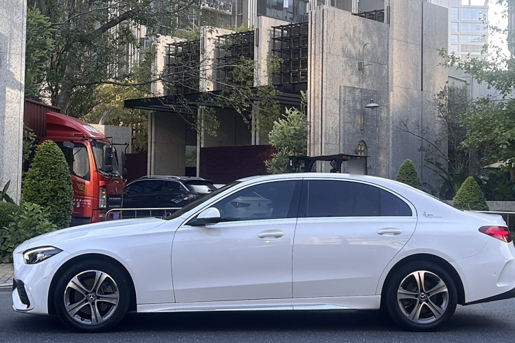 奔驰C级 2022款 改款 C 200 L 运动版车身外观6004