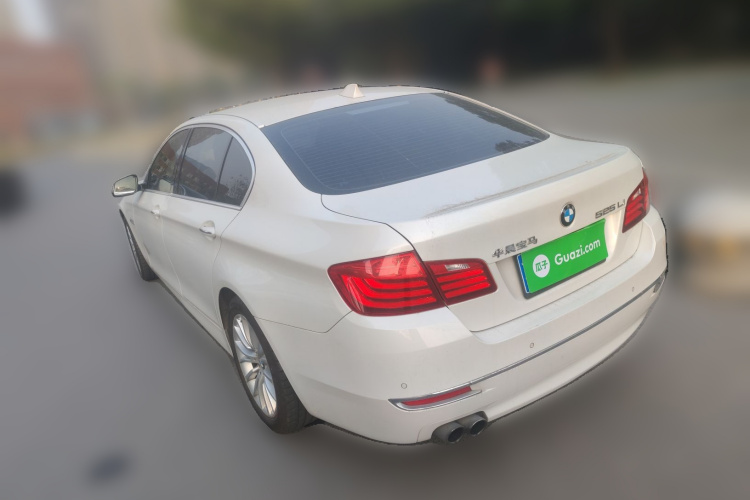 宝马5系 2014款 525Li 豪华设计套装车身外观6003