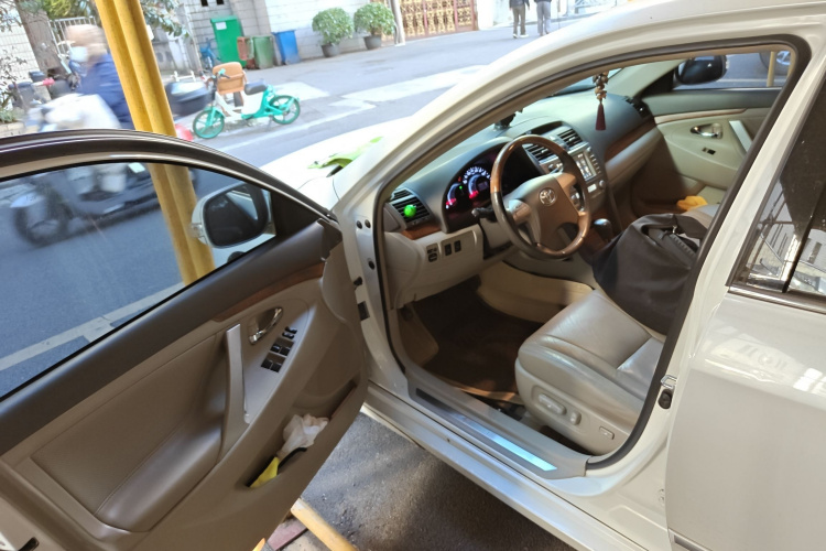 丰田 凯美瑞 2010款 200G NAVI豪华导航版中控内饰20