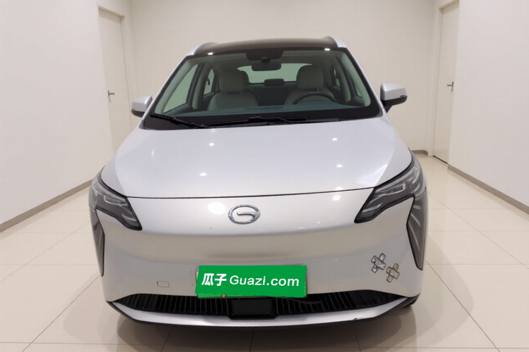 埃安 AION Y 2022款 Plus 70 智领版车身外观2