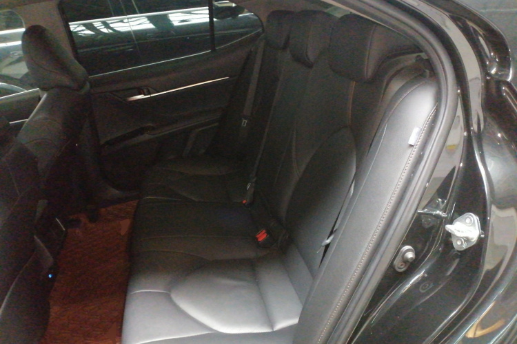 丰田 凯美瑞 2023款 2.0G 豪华版中控内饰21